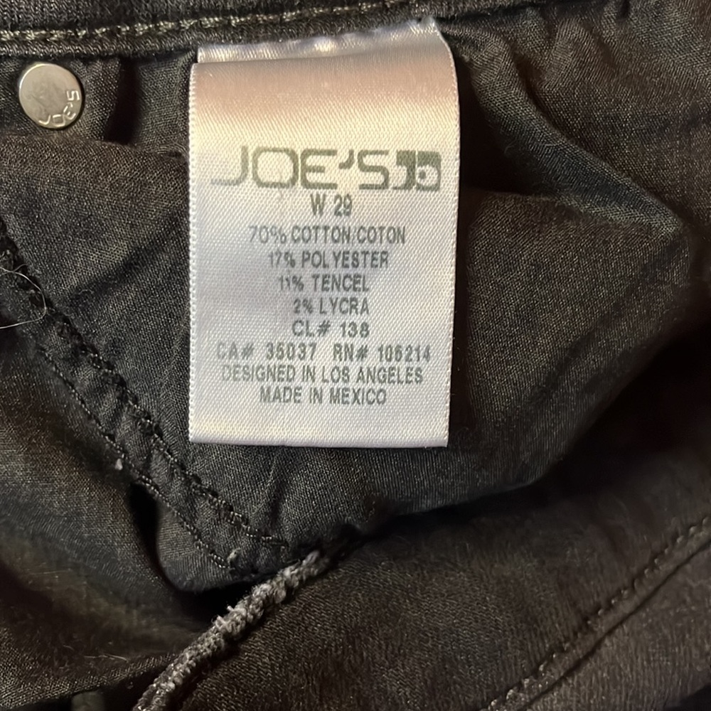 Joe’s Jeans Distressed Stretch Skinny Black, Size 29 - Picture 9 of 10